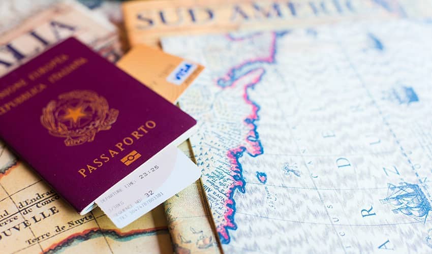 چک‌ لیست کامل کارهای قبل از مهاجرت چک‌لیست مهاجرت بر آماده‌سازی مدارک، امور مالی، مسکن، وسایل، شناخت فرهنگ و زبان، و تنظیم کارهای شغلی و تحصیلی تأکید دارد تا روند مهاجرت بدون تنش پیش برود.