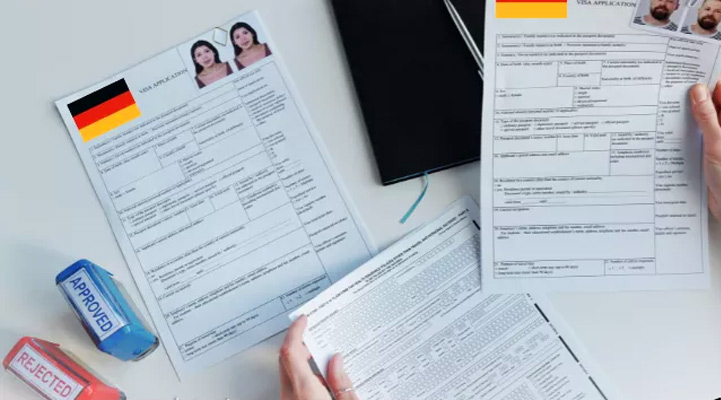 برای مهاجرت به آلمان مدارکی چون تمکن مالی، پاسپورت، مدرک زبان، پذیرش تحصیلی یا شغلی و ترجمه رسمی مدارک الزامی است.